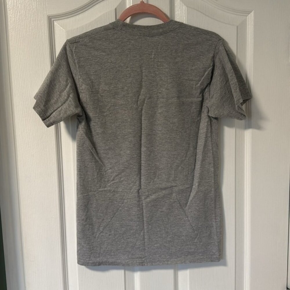 Disney Parks Sweet short sleeve shirt men s size small - Picture 5 of 5